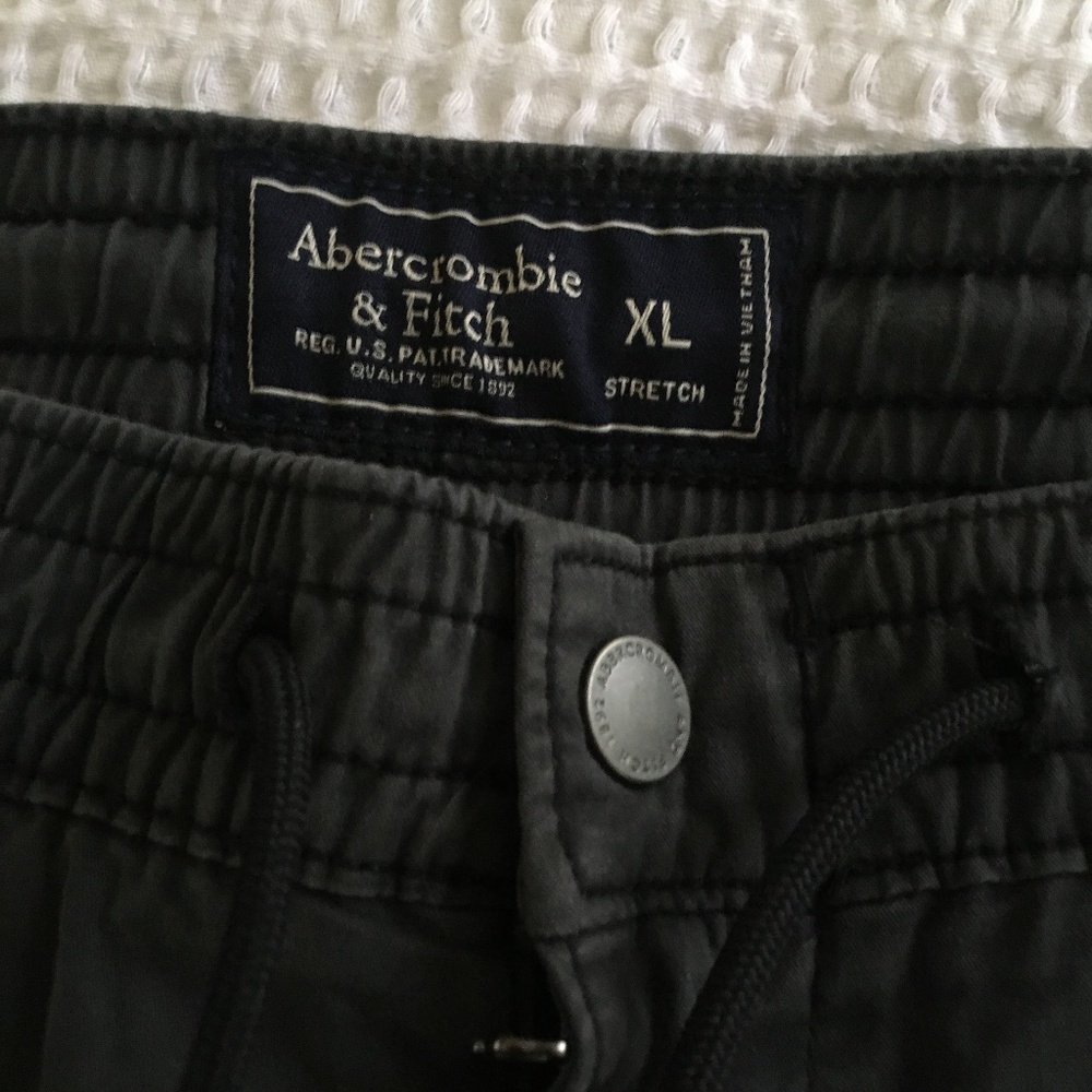 Abercrombie and Fitch Men's XL Stretch Shorts faded black / dark grey